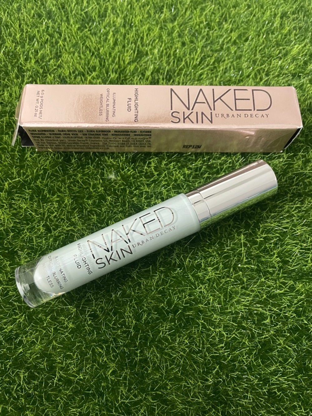 🆕 Urban Decay Naked Skin Highlighting Fluid in Skywalk
